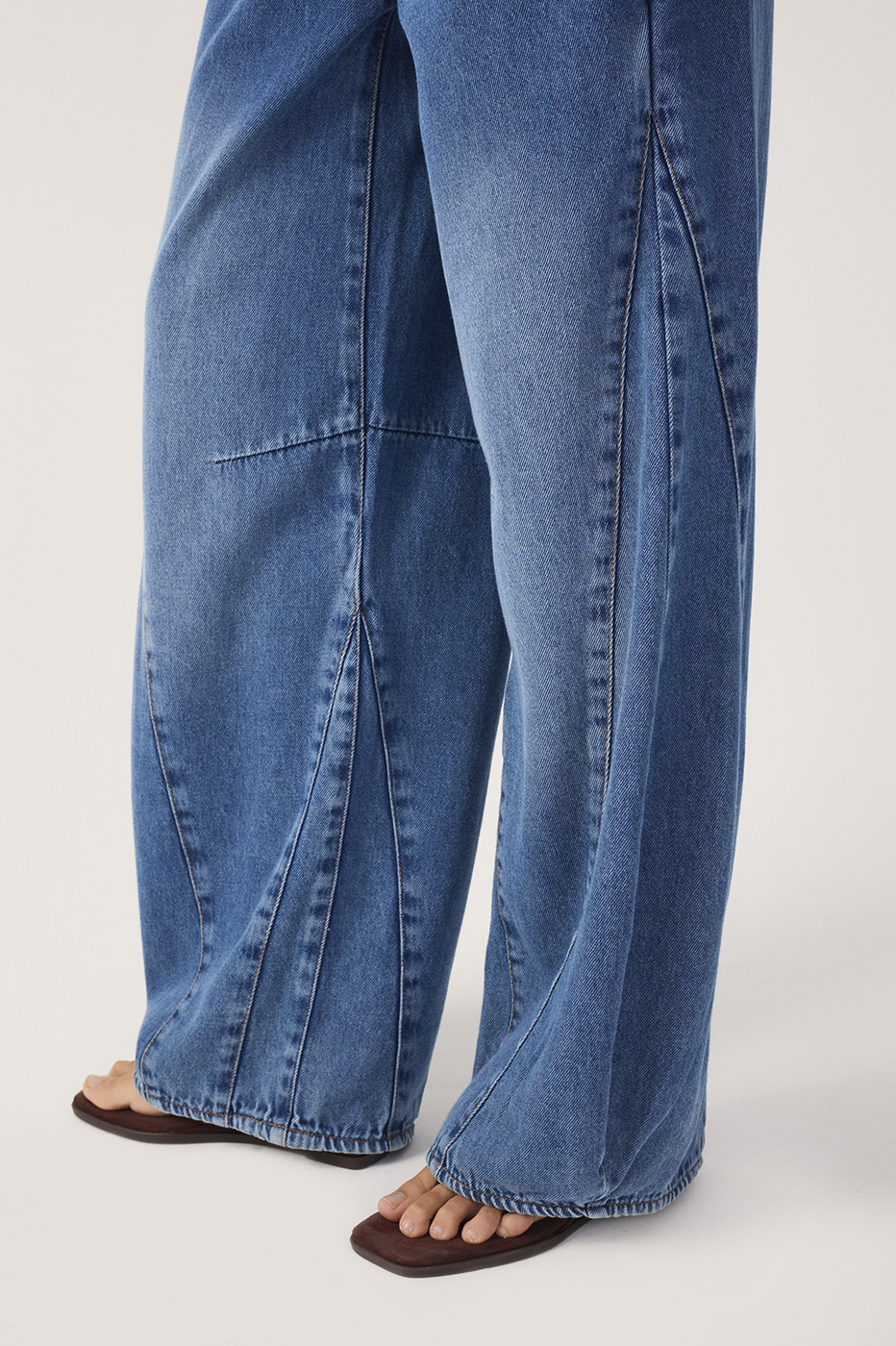 Jeans with Cutouts_6