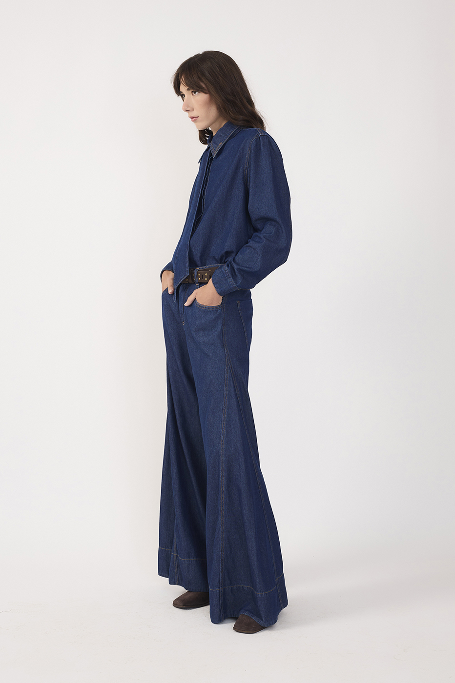 High-Rise Wide-Leg Jeans_3