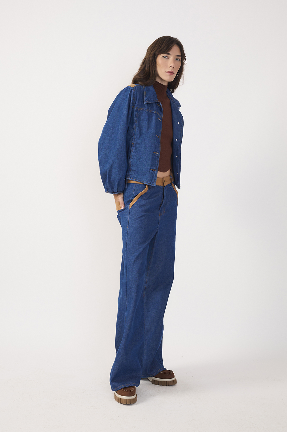 Two-Tone Wide-Leg Jeans_3