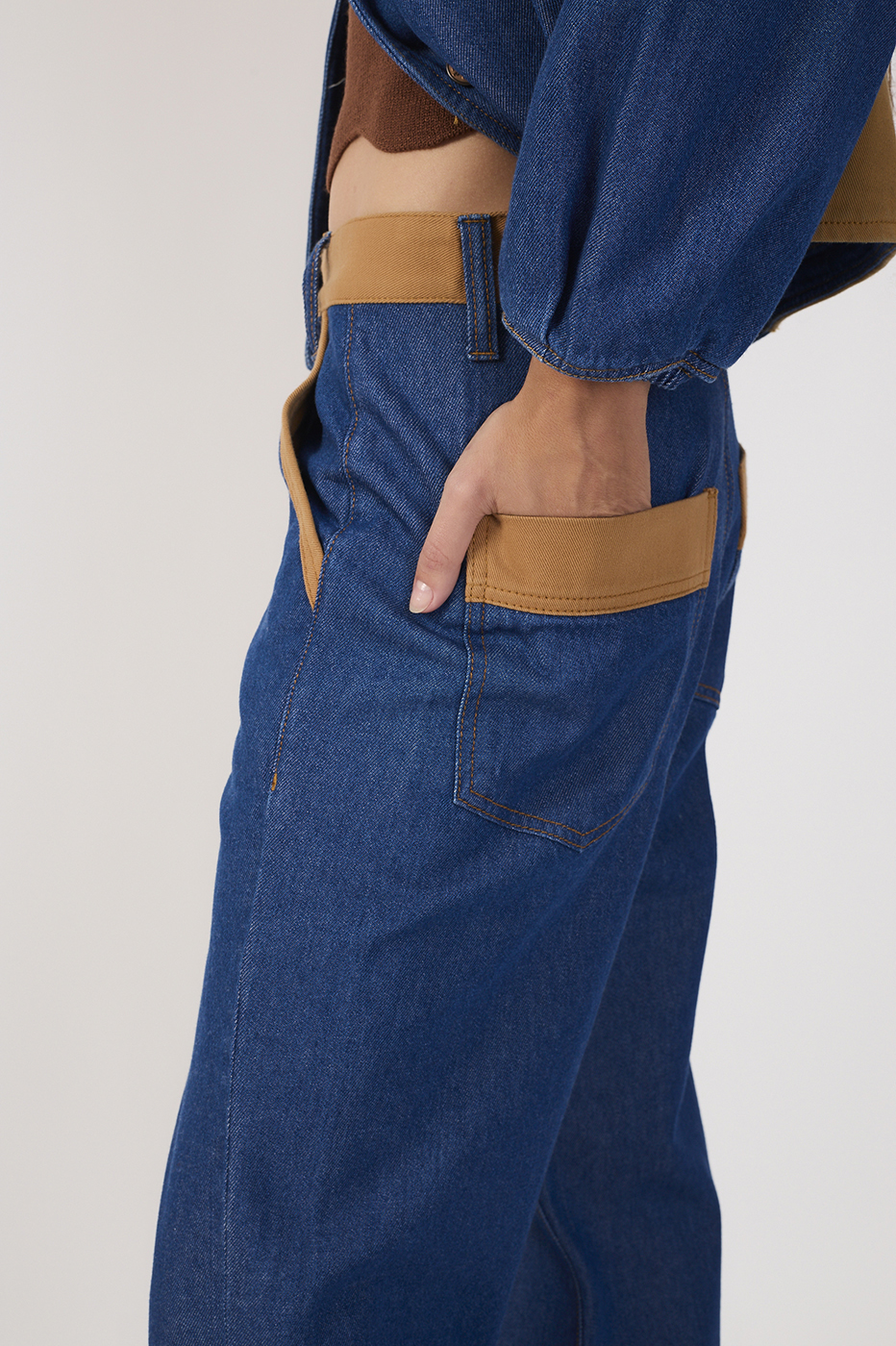 Two-Tone Wide-Leg Jeans_6