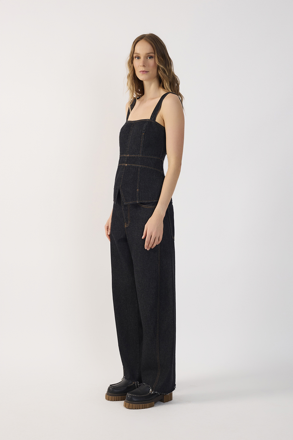 High-Waisted Barrel Jeans_3