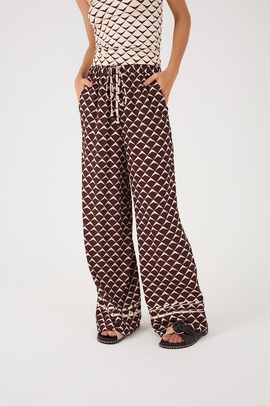 Brown Asa Delta Drawstring Waist Side Pockets Pants