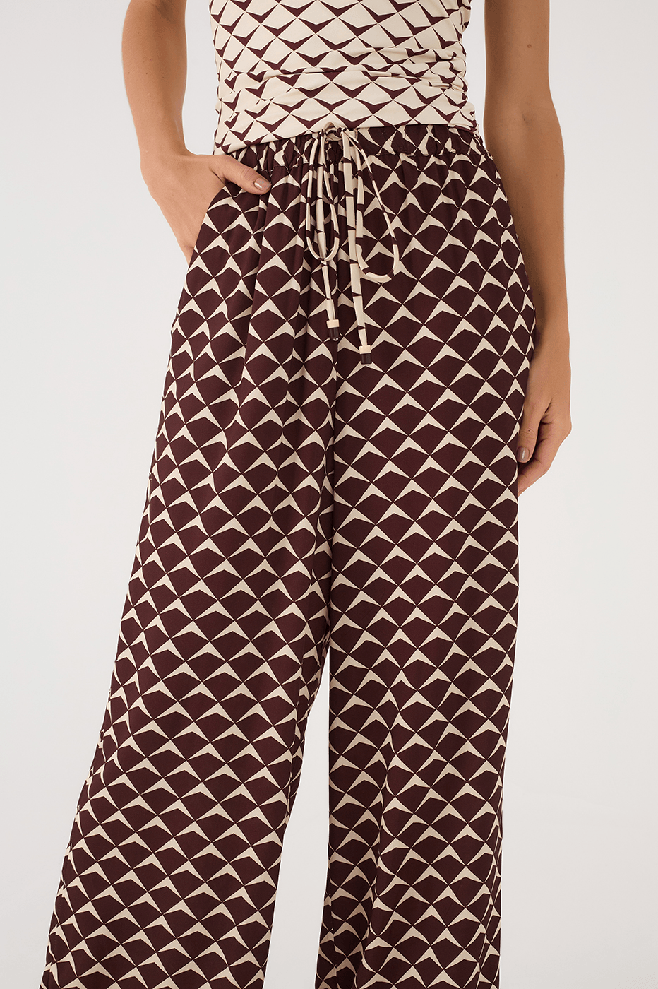 Brown Asa Delta Drawstring Waist Side Pockets Pants