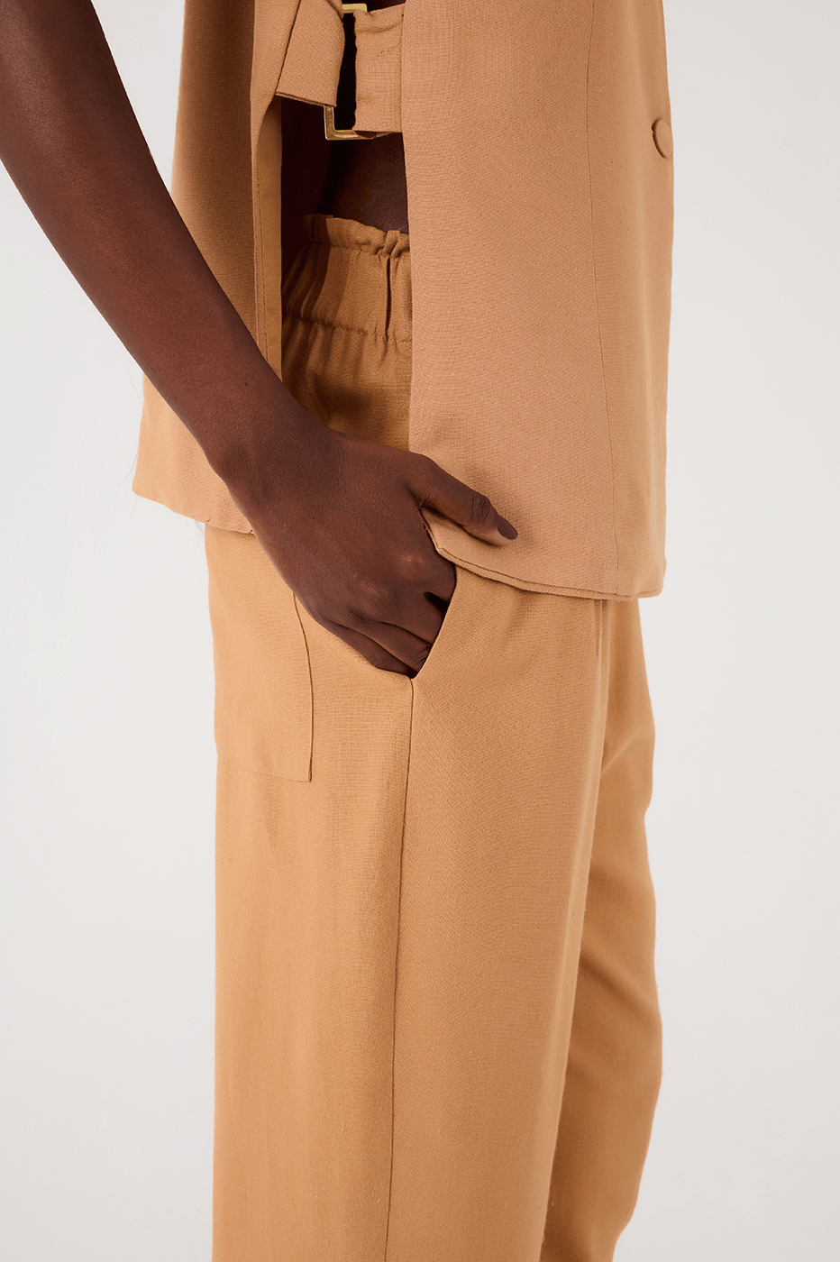Beige Side Pockets Carrot Linen Pants