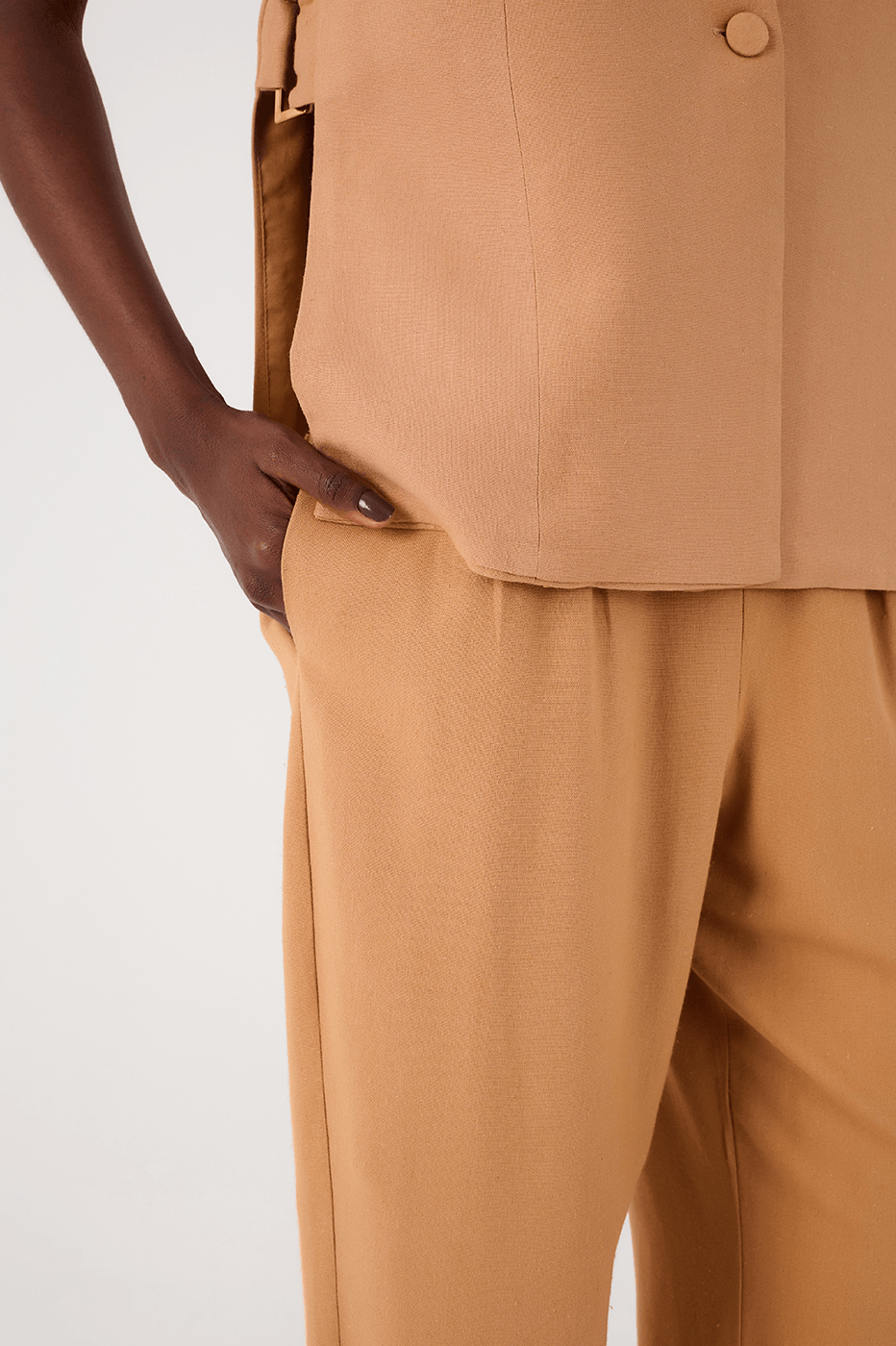 Beige Side Pockets Carrot Linen Pants