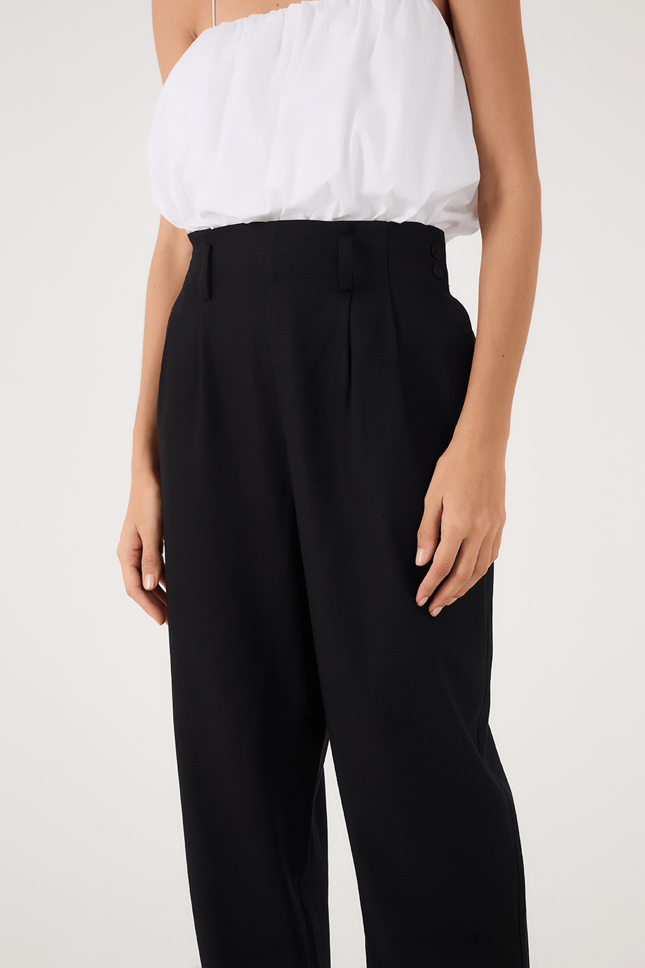 Black Side Pockets Carrot Linen Pants