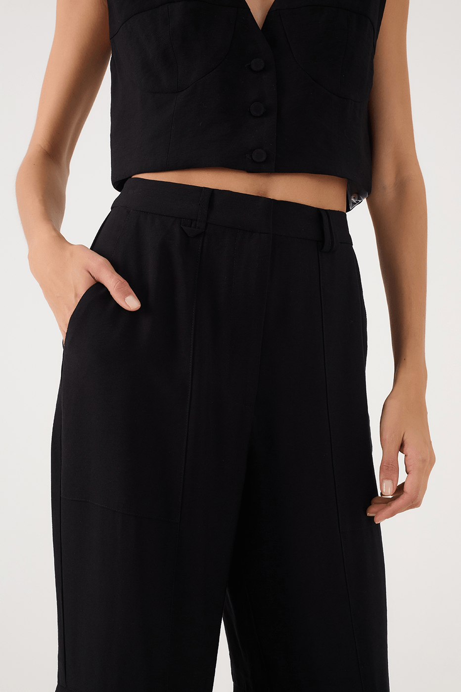 Black Leg Pockets Cargo Pants