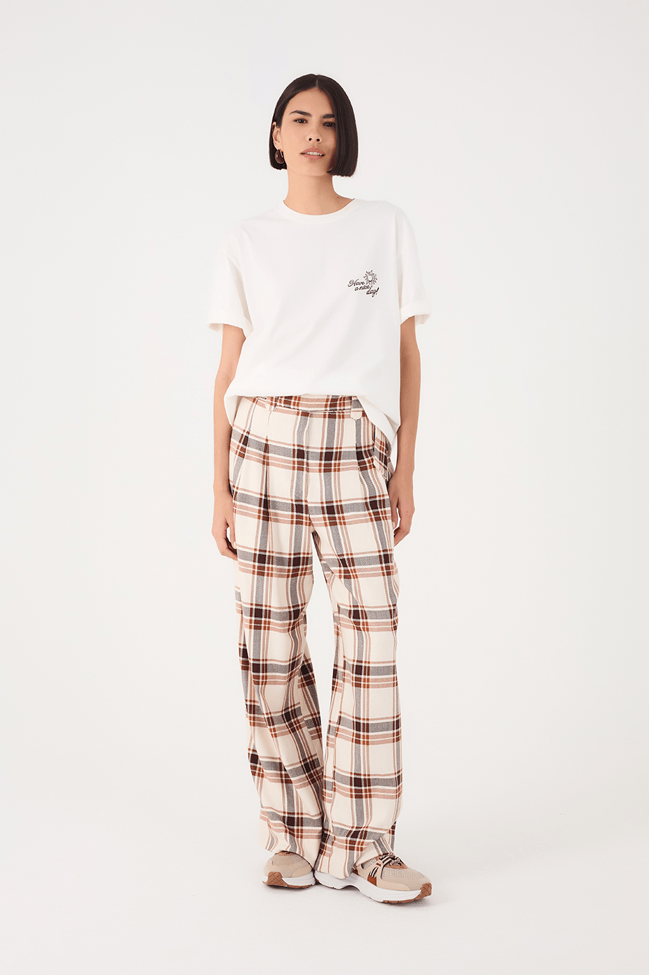 Brown Plaid Buckled Waist Side Pockets Pants