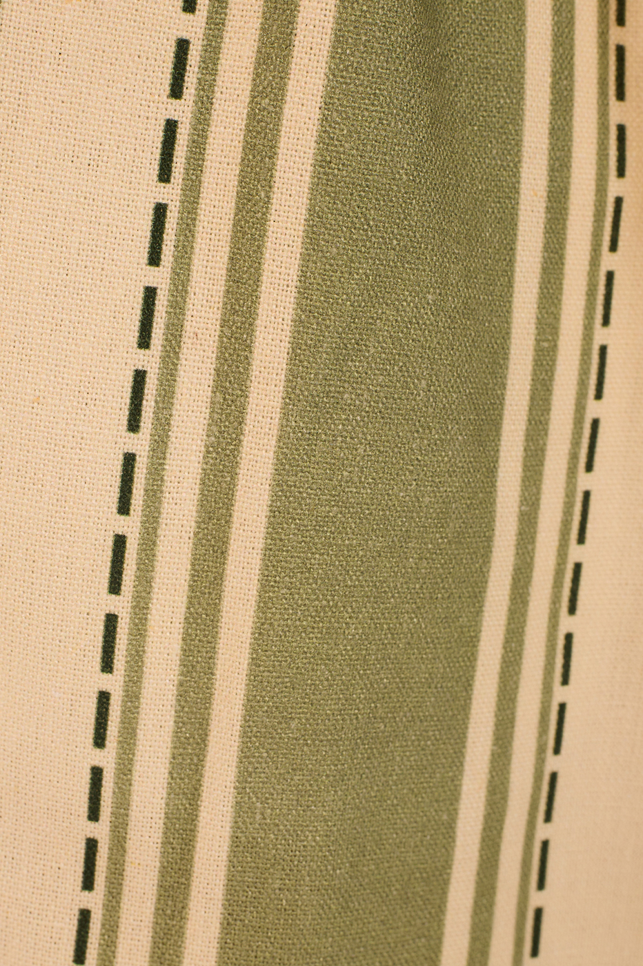 Linen Descanso Verde Print Bermuda_6