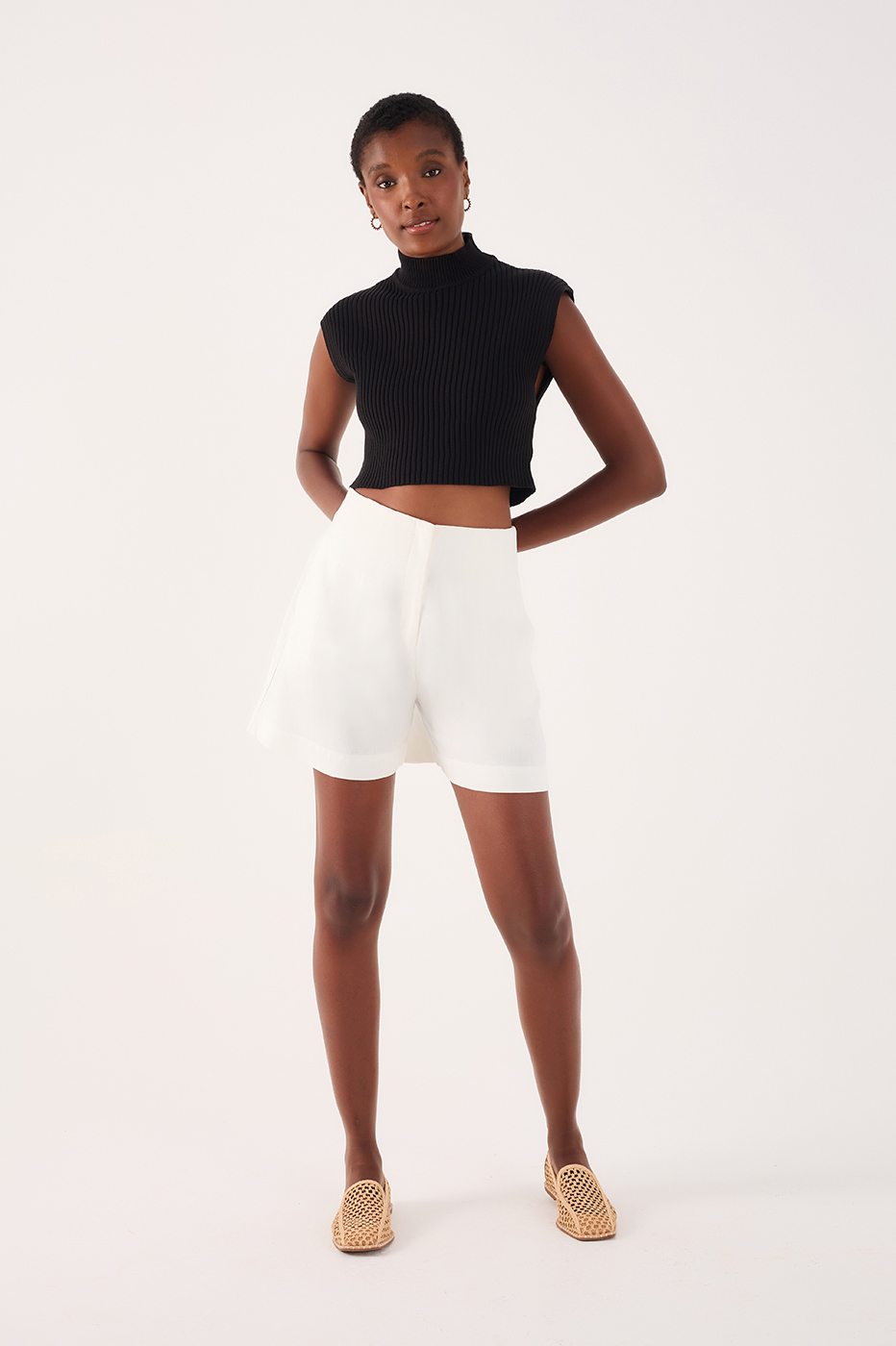 Linen Pleated Bermudas_1
