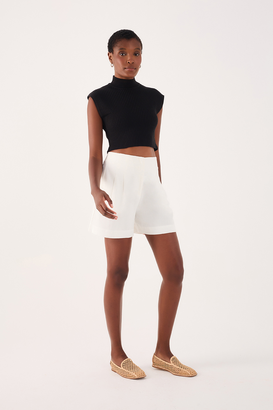 Linen Pleated Bermudas_3