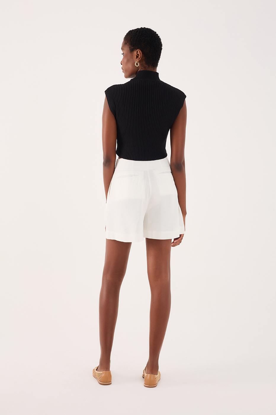 Linen Pleated Bermudas_5