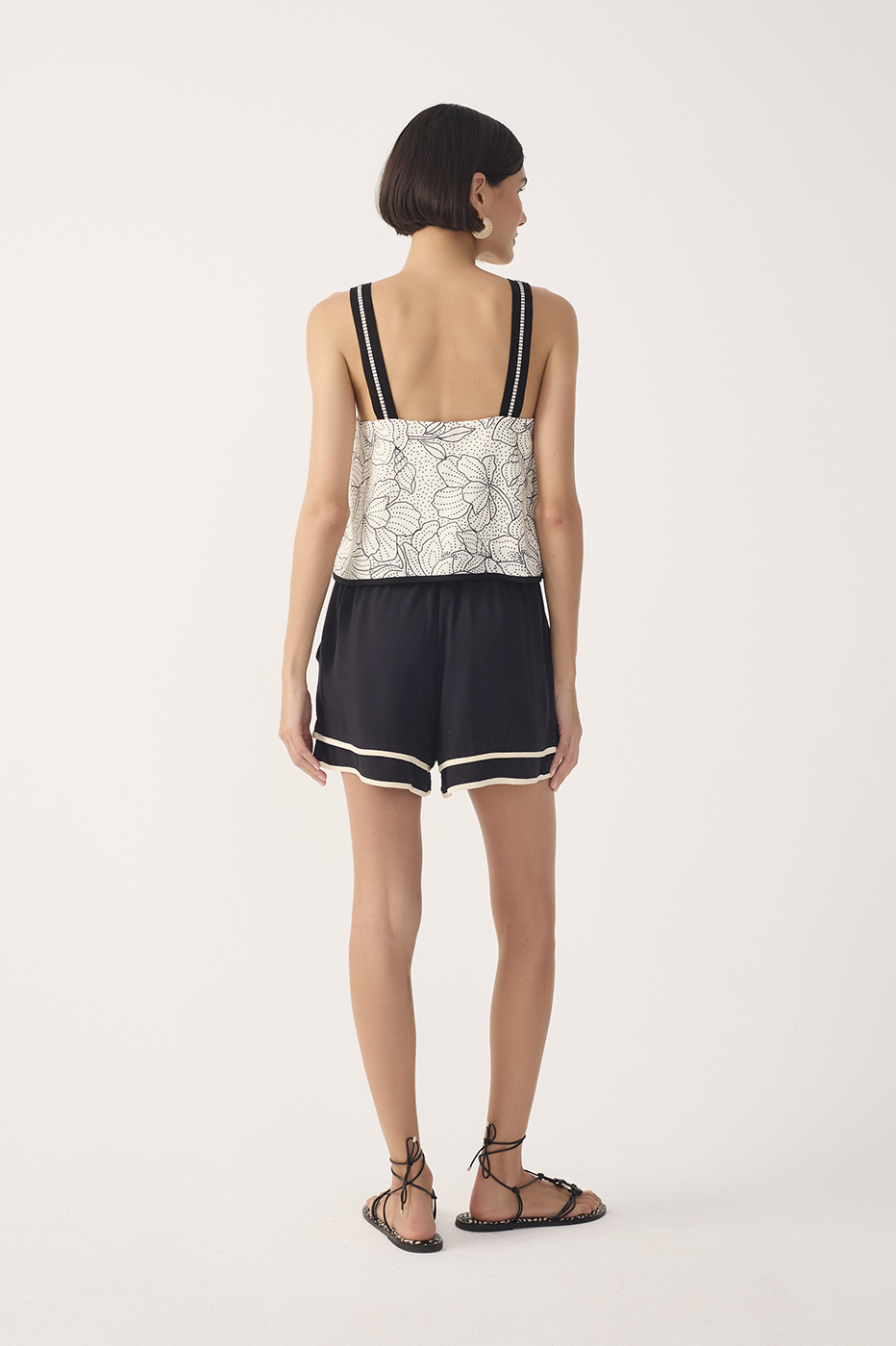 Bicolor Piping Shorts_5