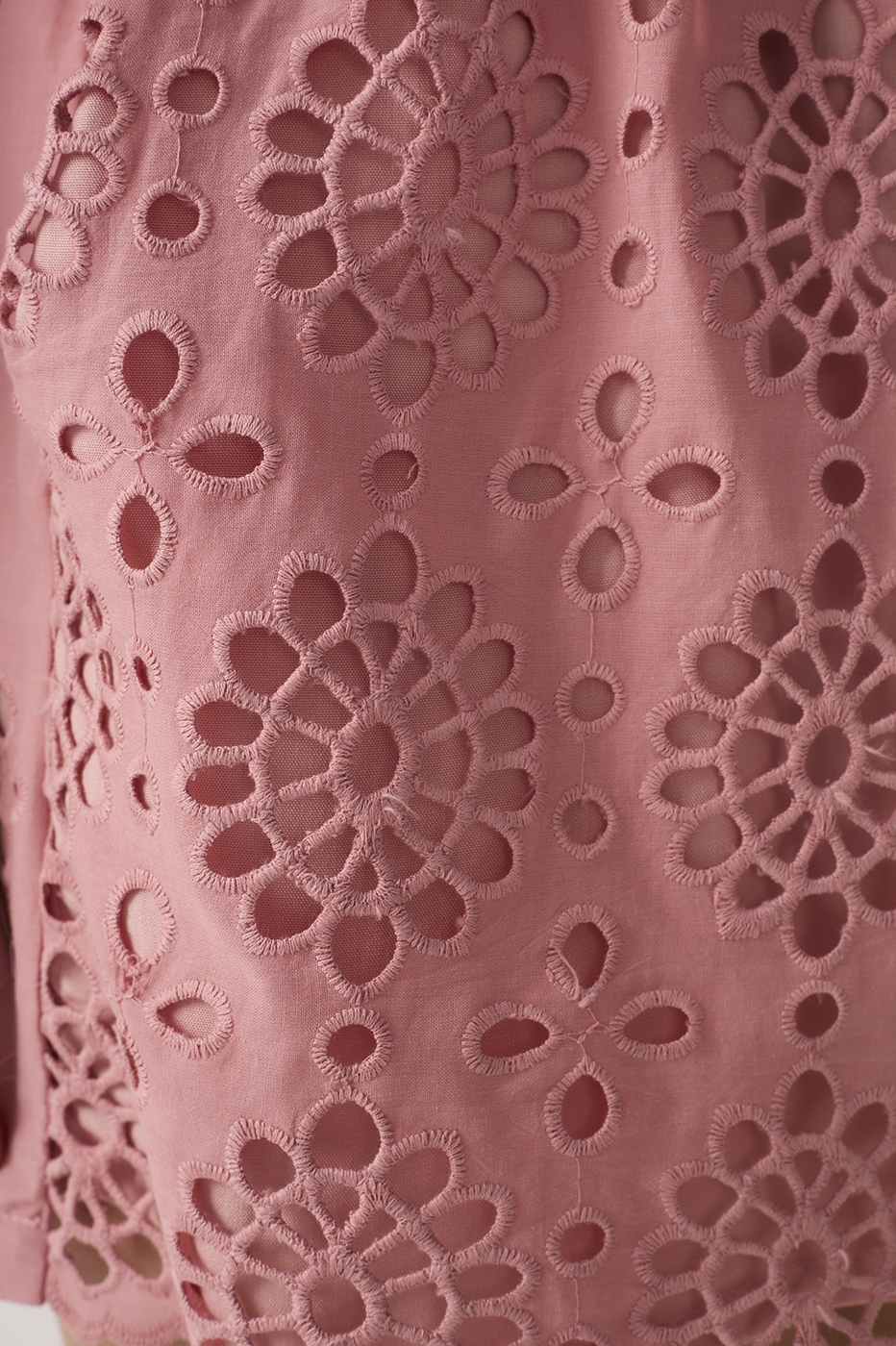 Embroidered Drawstring Wavy Hem Shorts_6