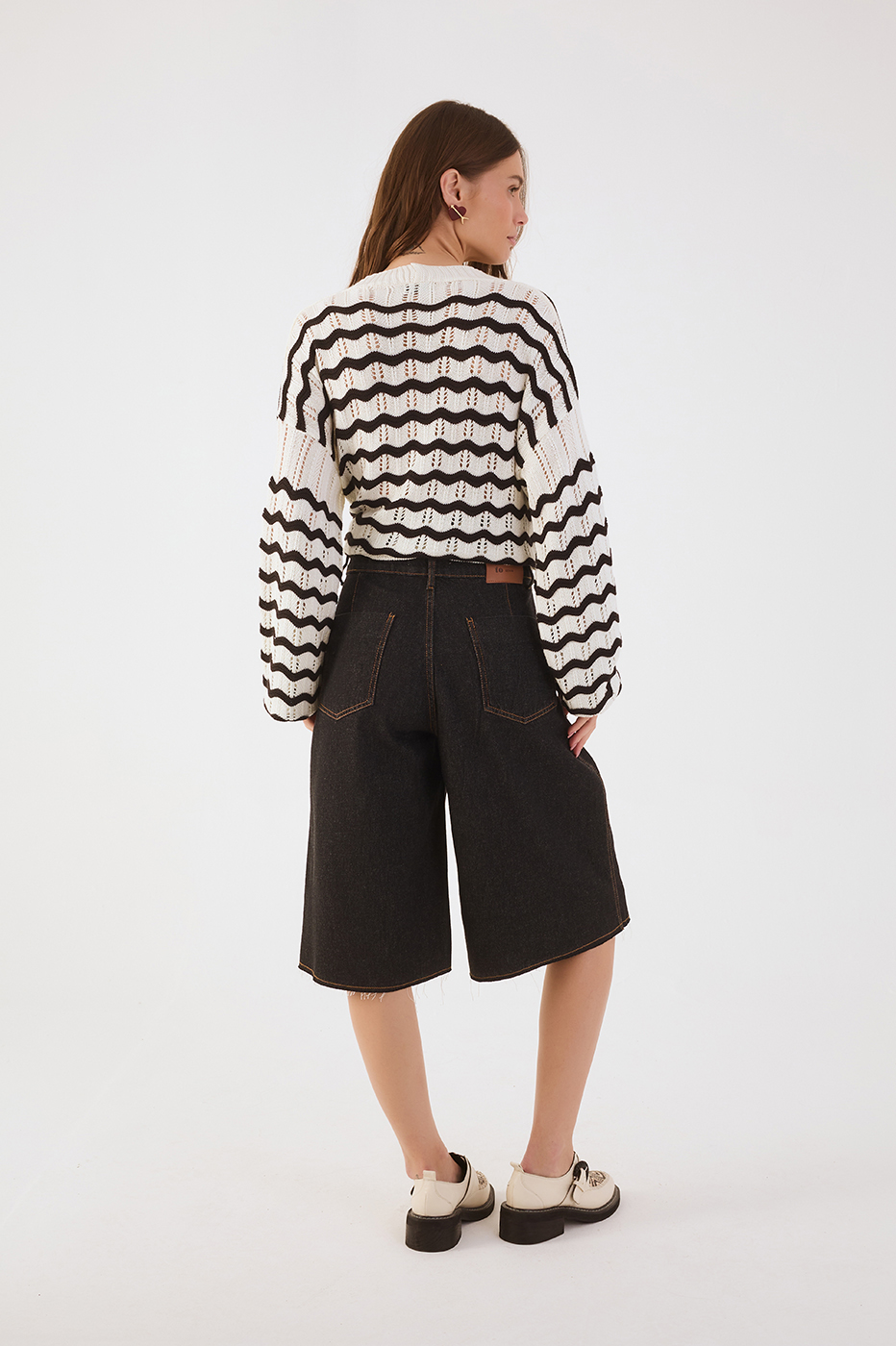 Black Denim Pockets Bermuda Shorts