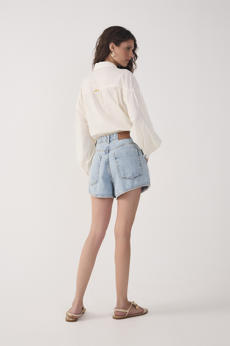 Denim Seam Details Belt Loops Pockets Shorts_7