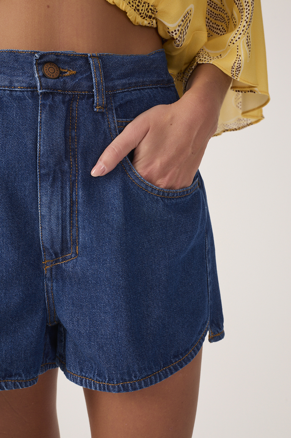 Adjustable Waistband Jeans Shorts