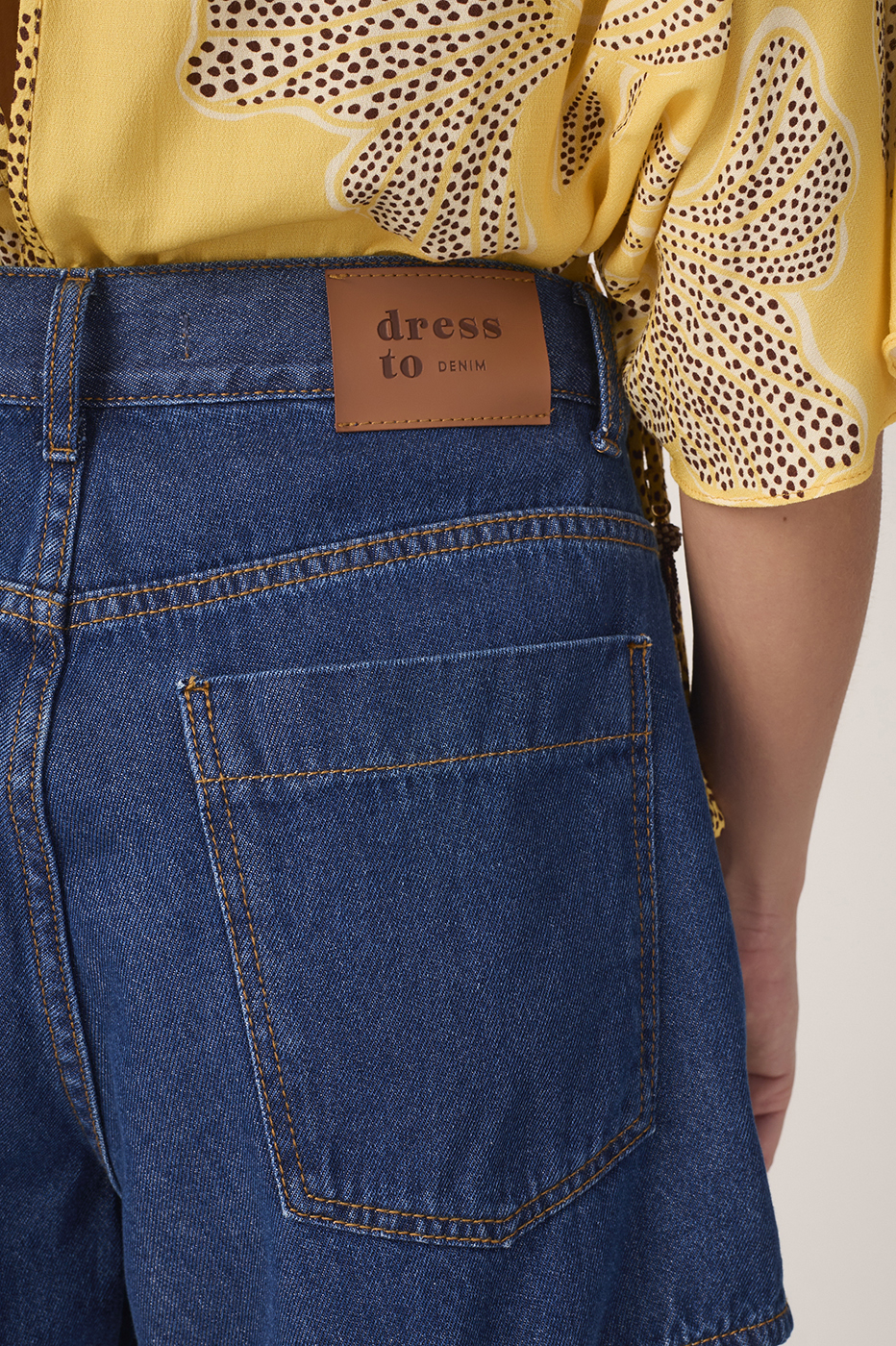 Adjustable Waistband Jeans Shorts_5