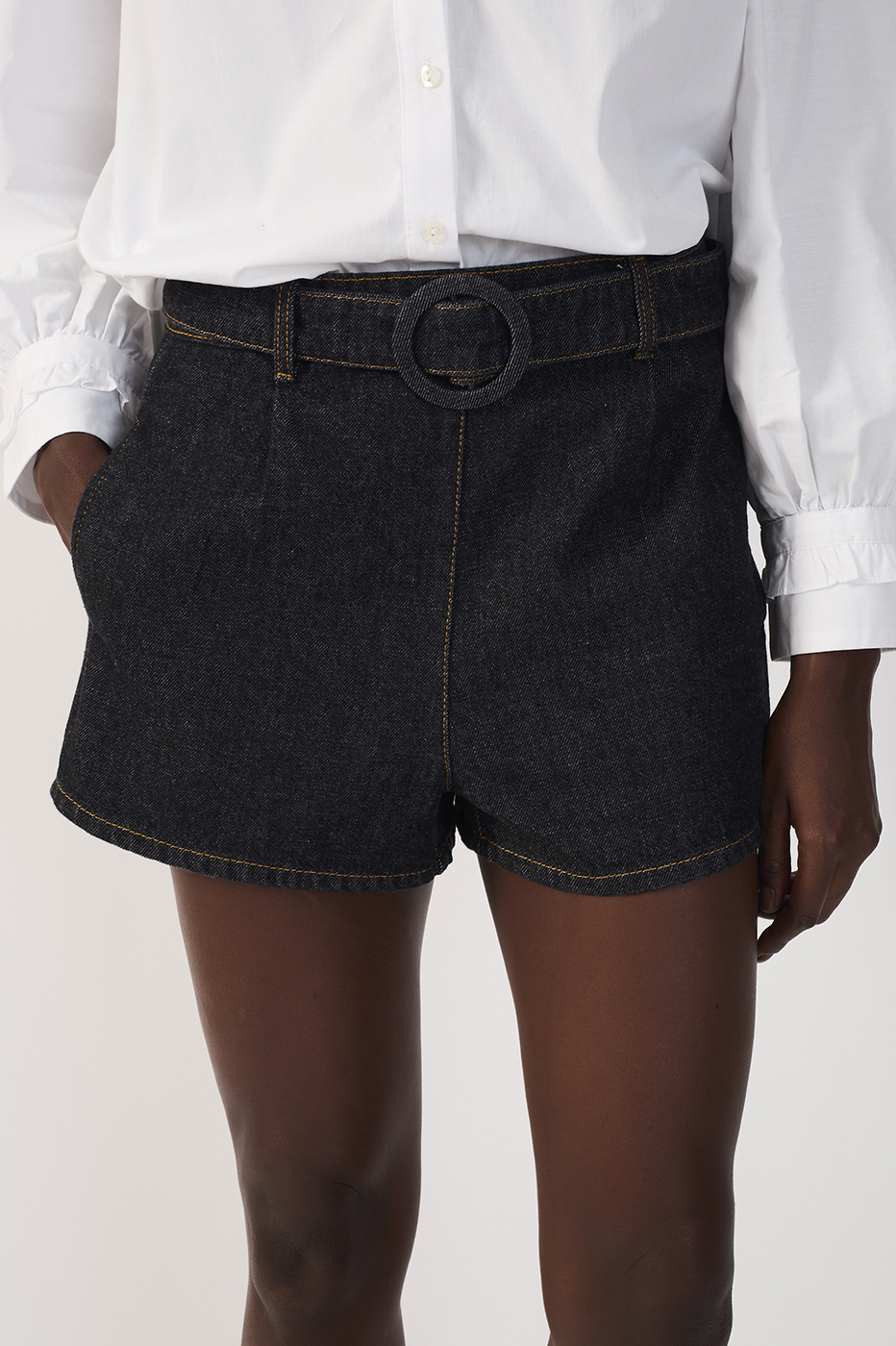 Black Belt Jeans Shorts_5