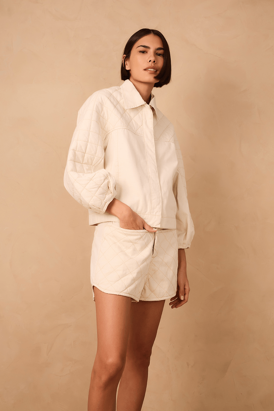 Off-White Front Pockets Quilted Linen Twill Shorts