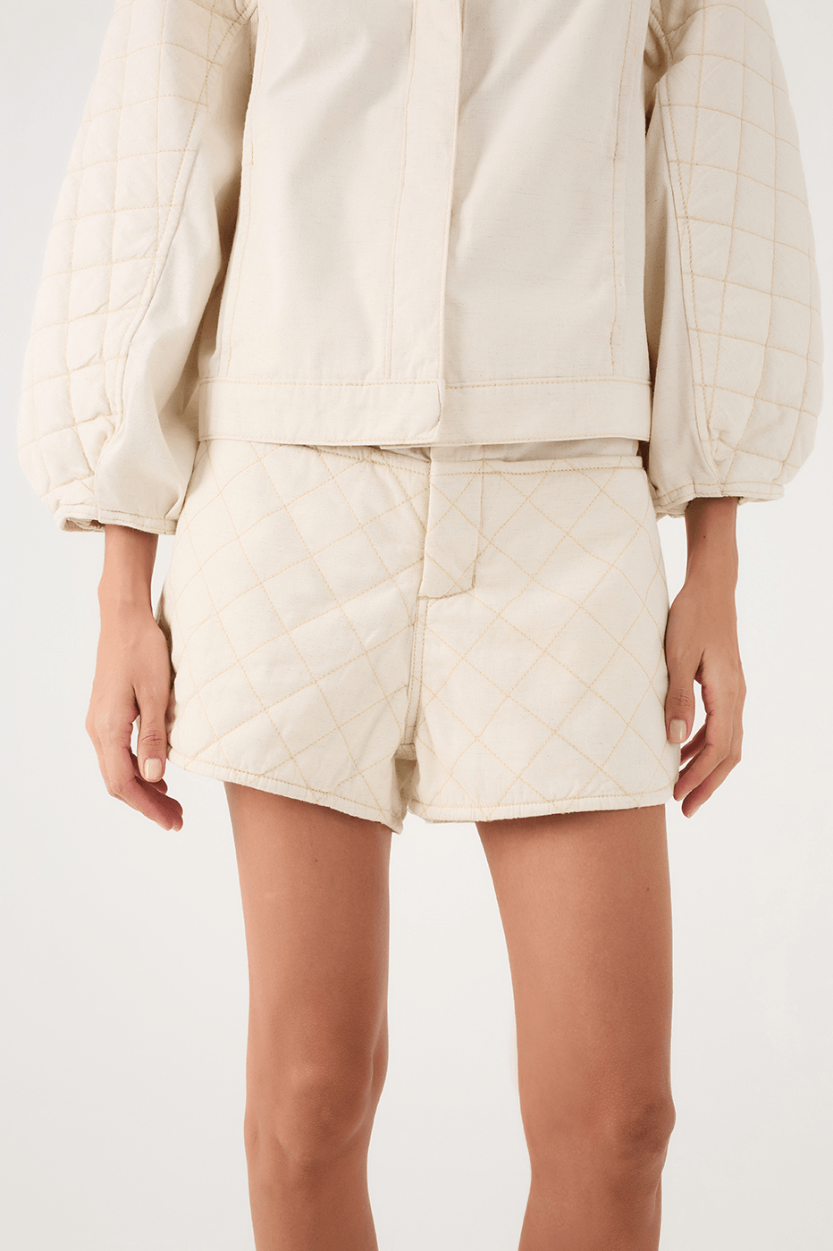 Off-White Front Pockets Quilted Linen Twill Shorts