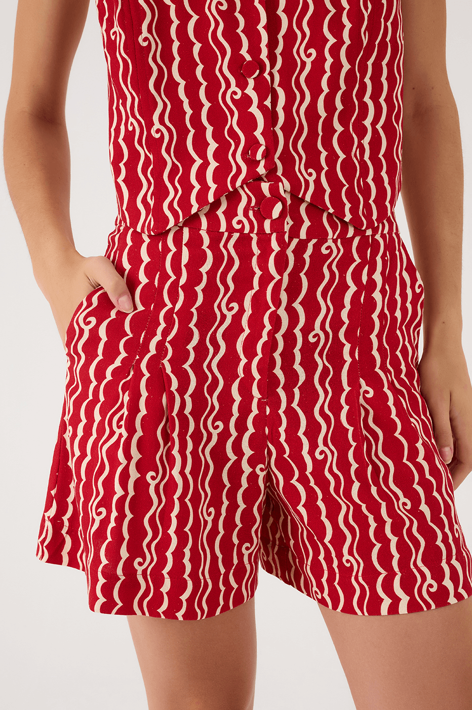 Red Atlantica Side Pockets Pleats Bermuda Shorts