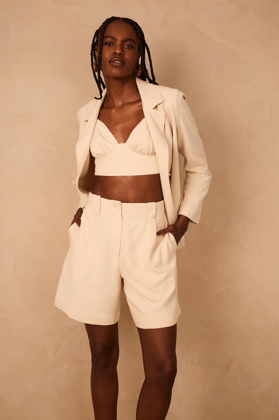 Off-White Buttoned Waist Side Pockets Bermuda Shorts