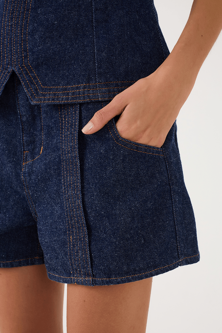 Denim Seam Pockets Shorts