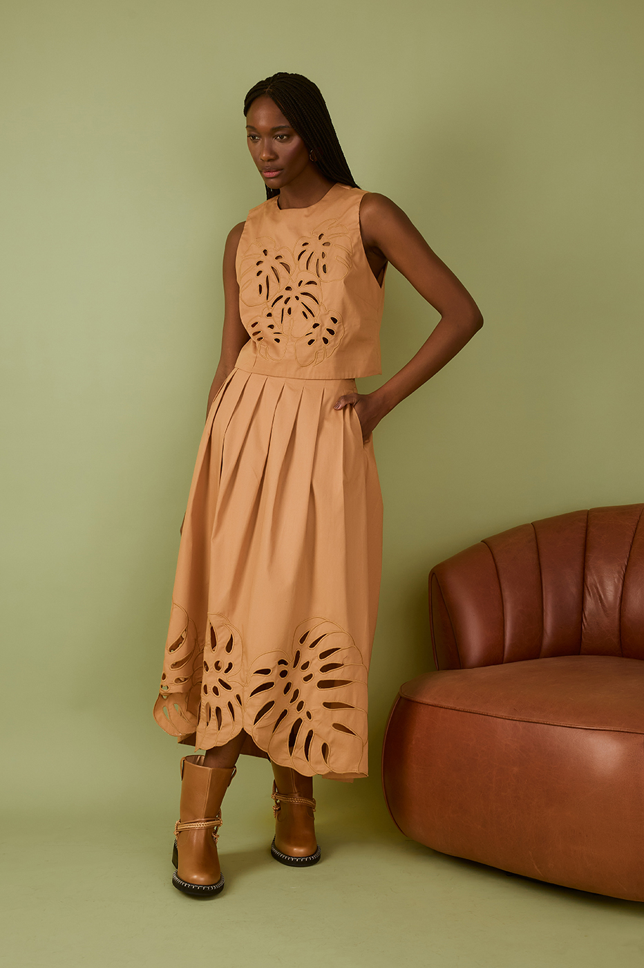 Beige Leme Folhagens Cut-Out Pleats Asymmetric Maxi Skirt_1