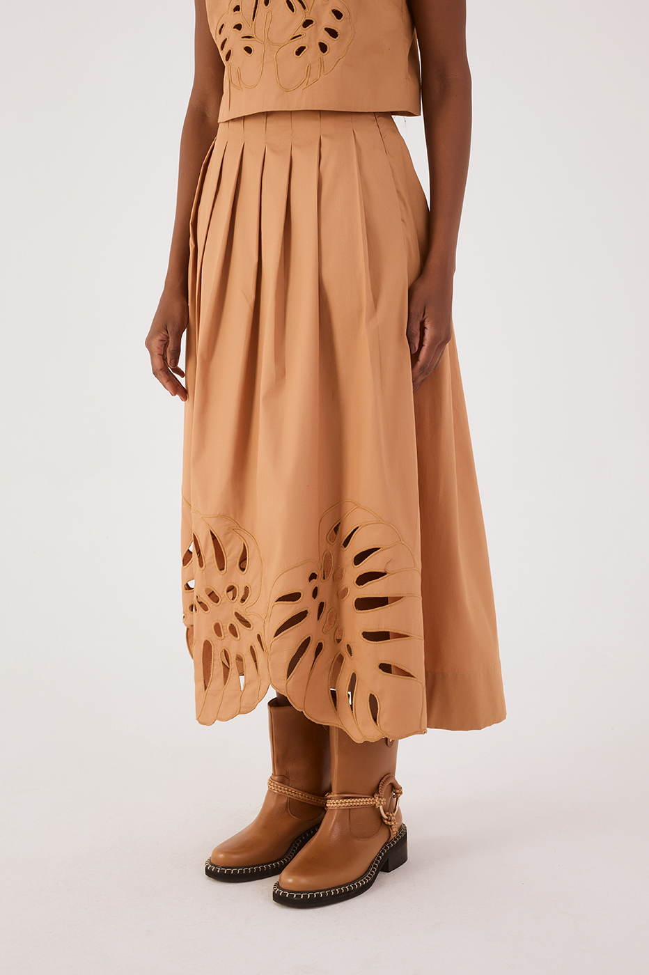 Beige Leme Folhagens Cut-Out Pleats Asymmetric Maxi Skirt_3