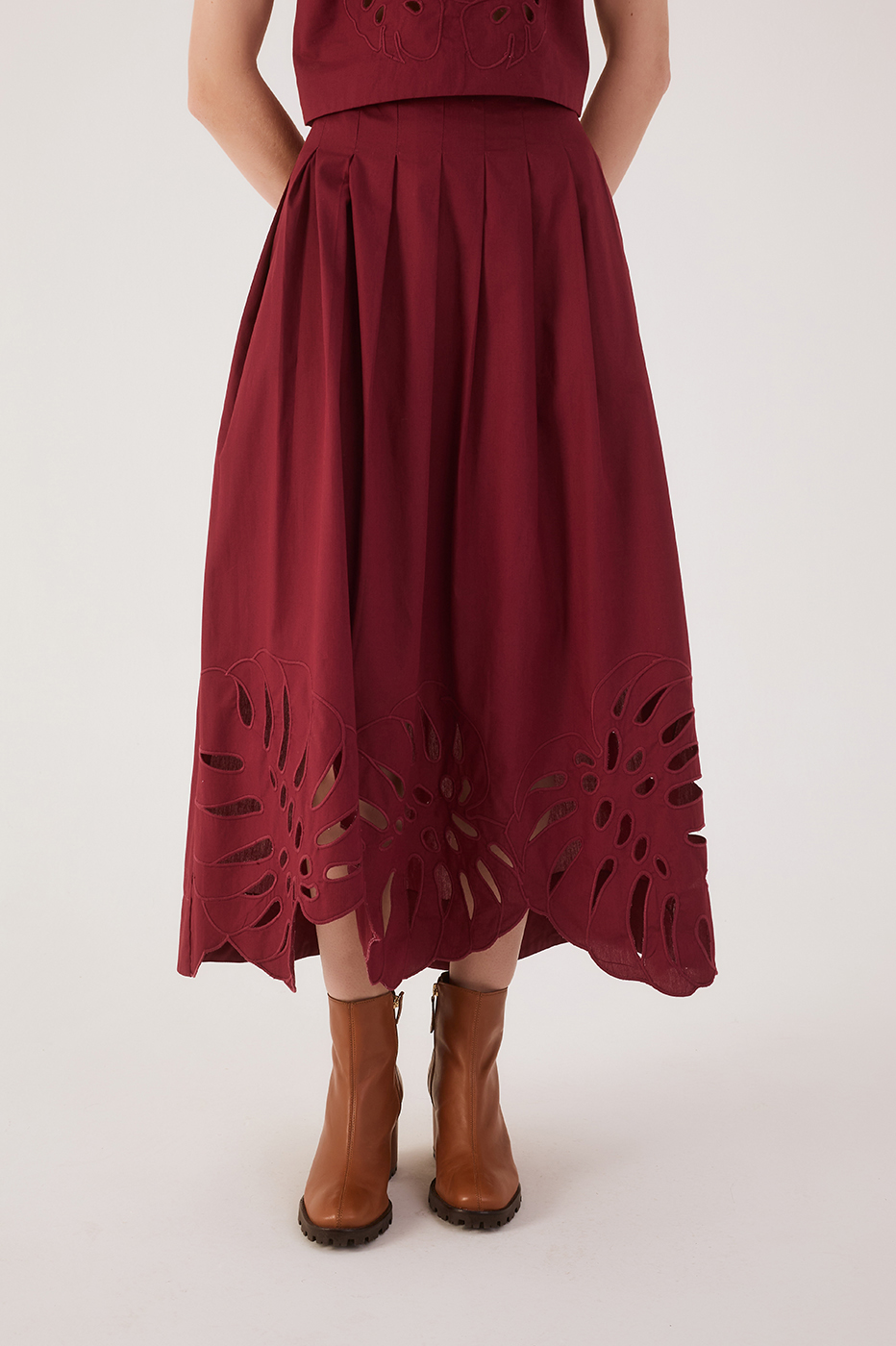 Embroiedered Midi Skirt_3