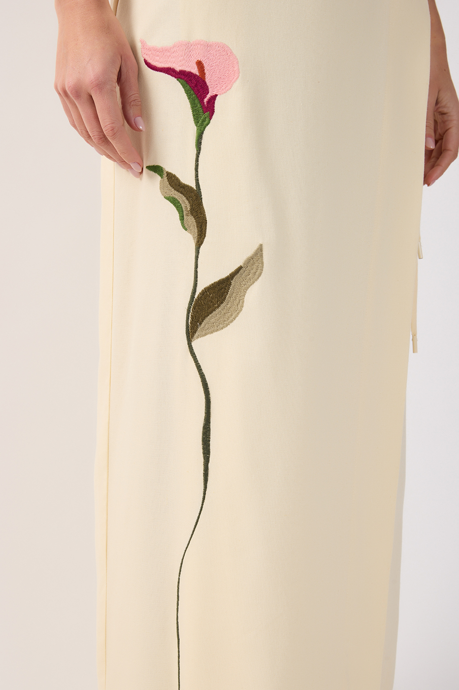 Off-white Embroidered Flora Wrap Linen Maxi Skirt_5