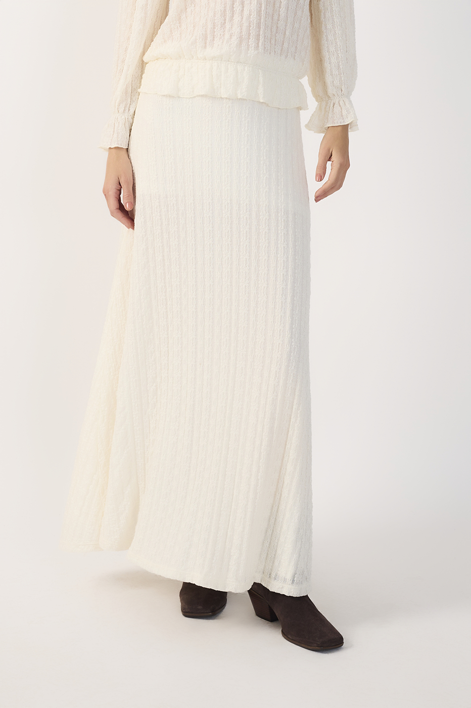 Long Lace Skirt_5