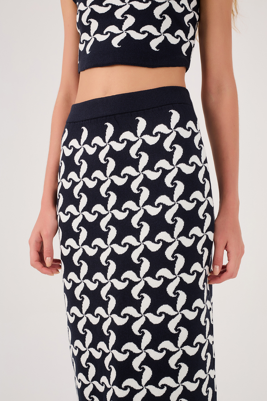 Pinwheel Knit Skirt_4