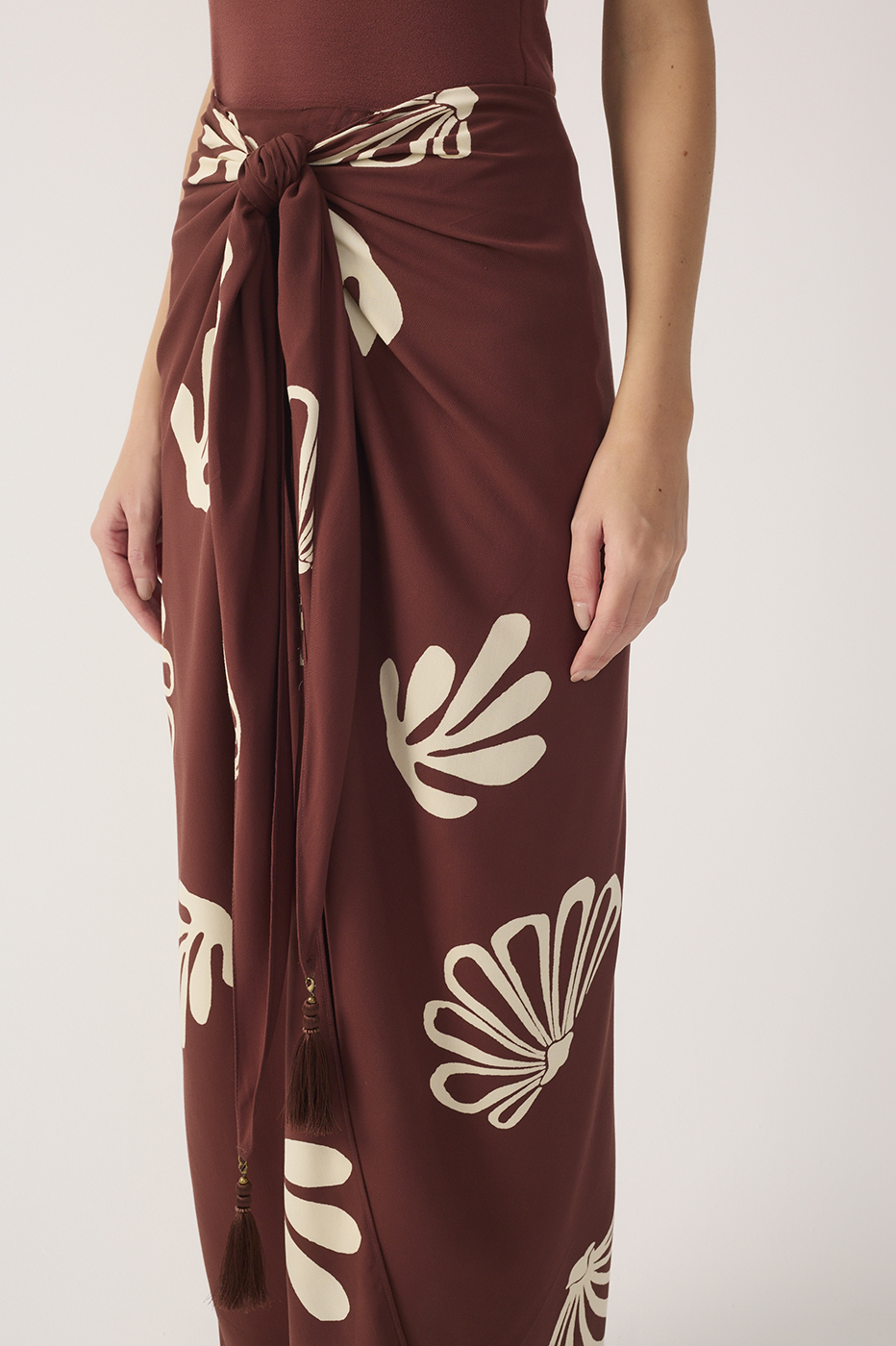 Brown Mares Front Ties Tassels Maxi Skirt_5