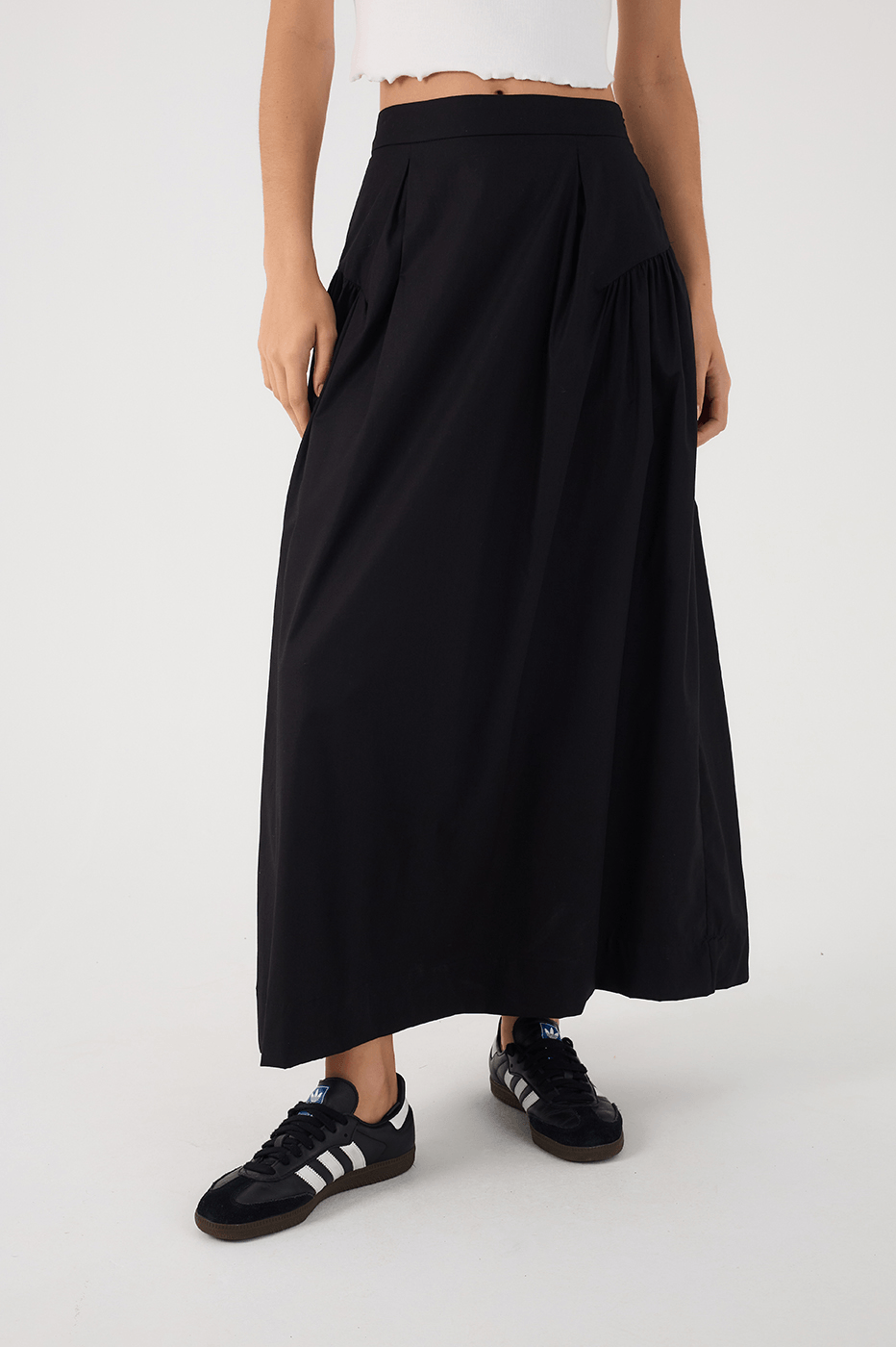 Black Ruched Elastic Waist Maxi Skirt
