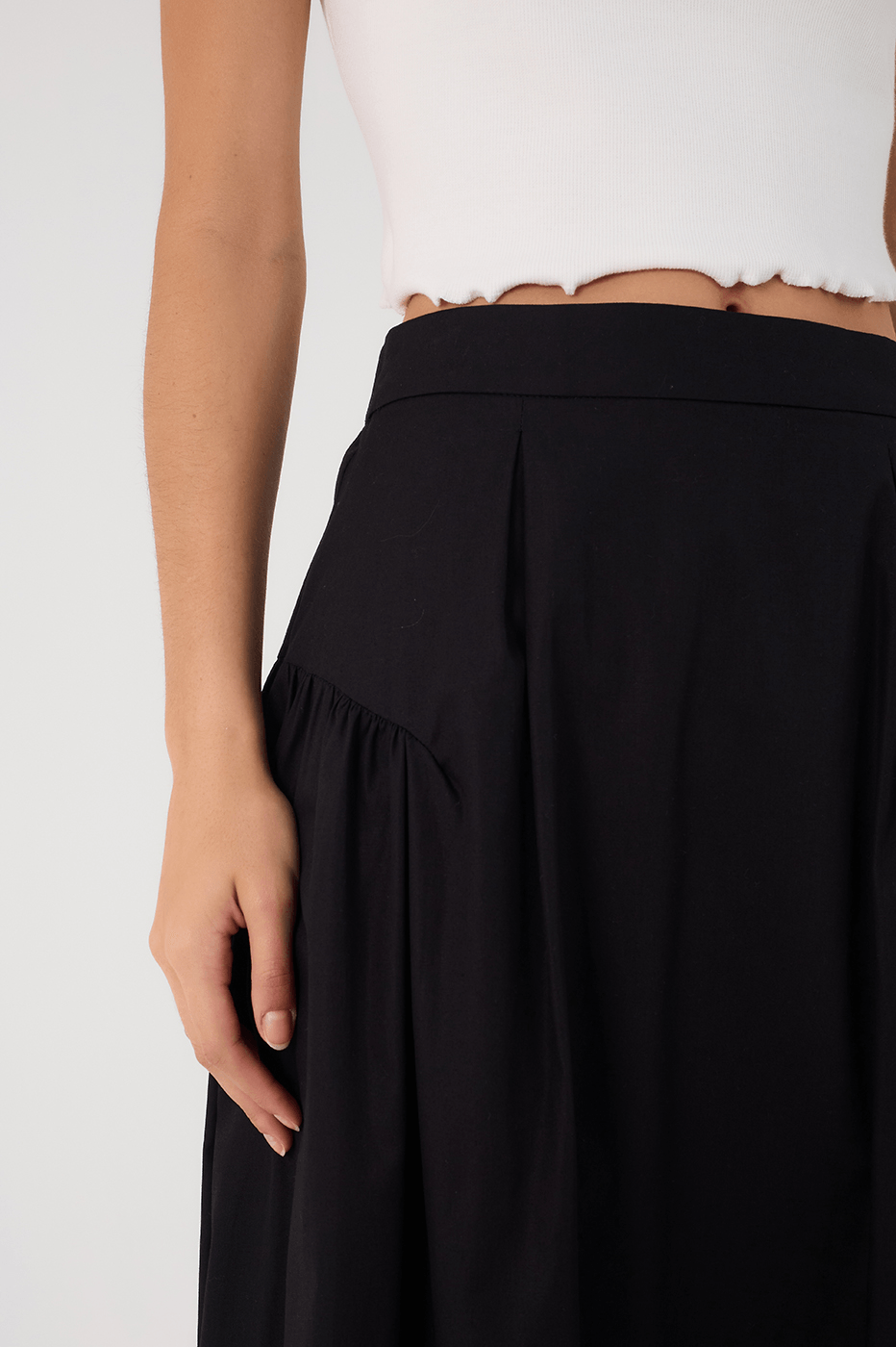 Black Ruched Elastic Waist Maxi Skirt