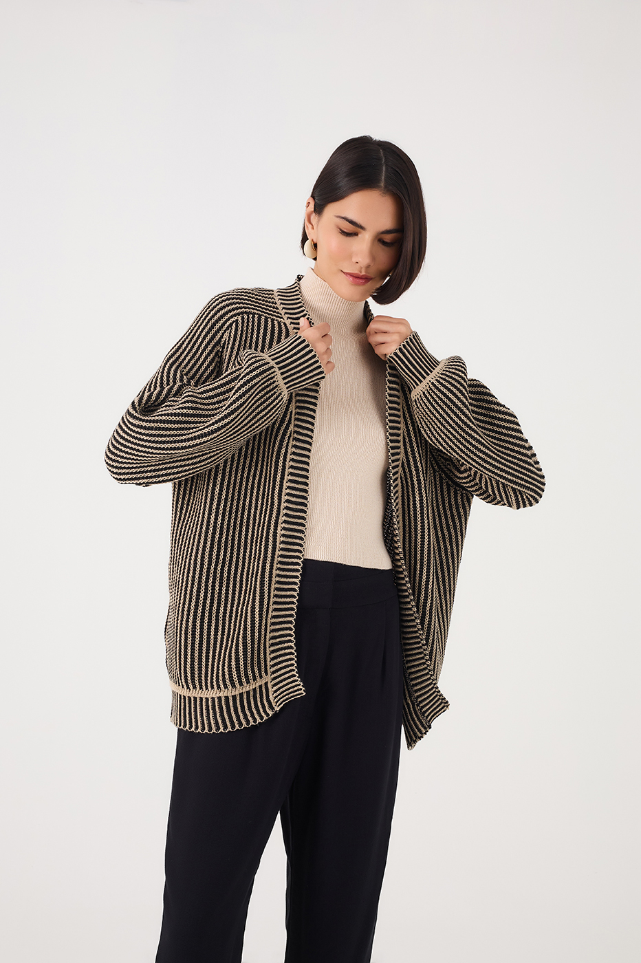 Off-White And Black V Neck Cuffed Tricot Cardigan