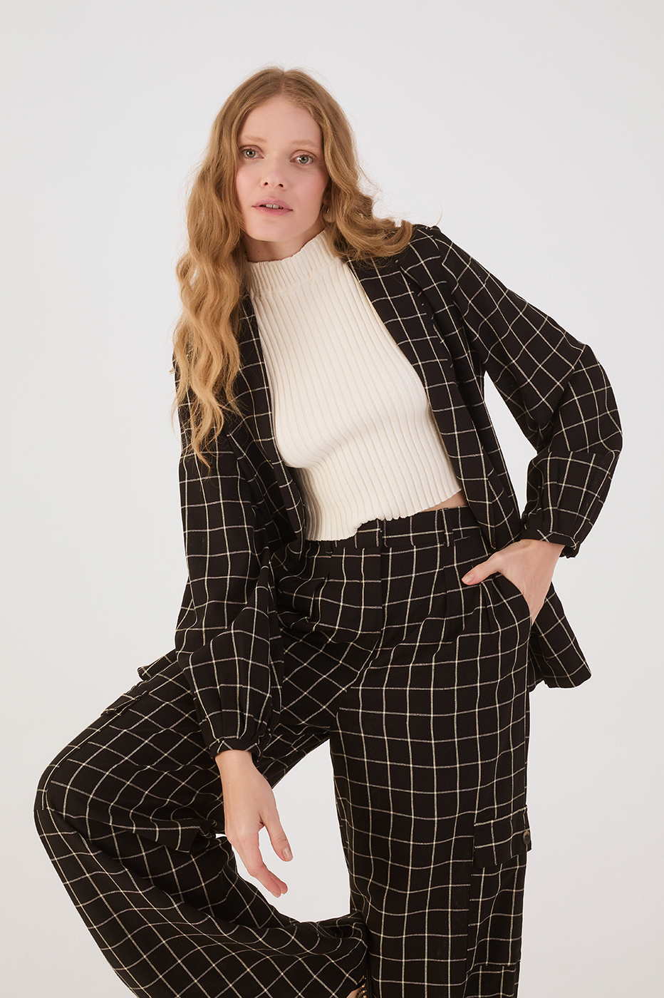 Black Plaid Lapel Buttoned Linen Blazer