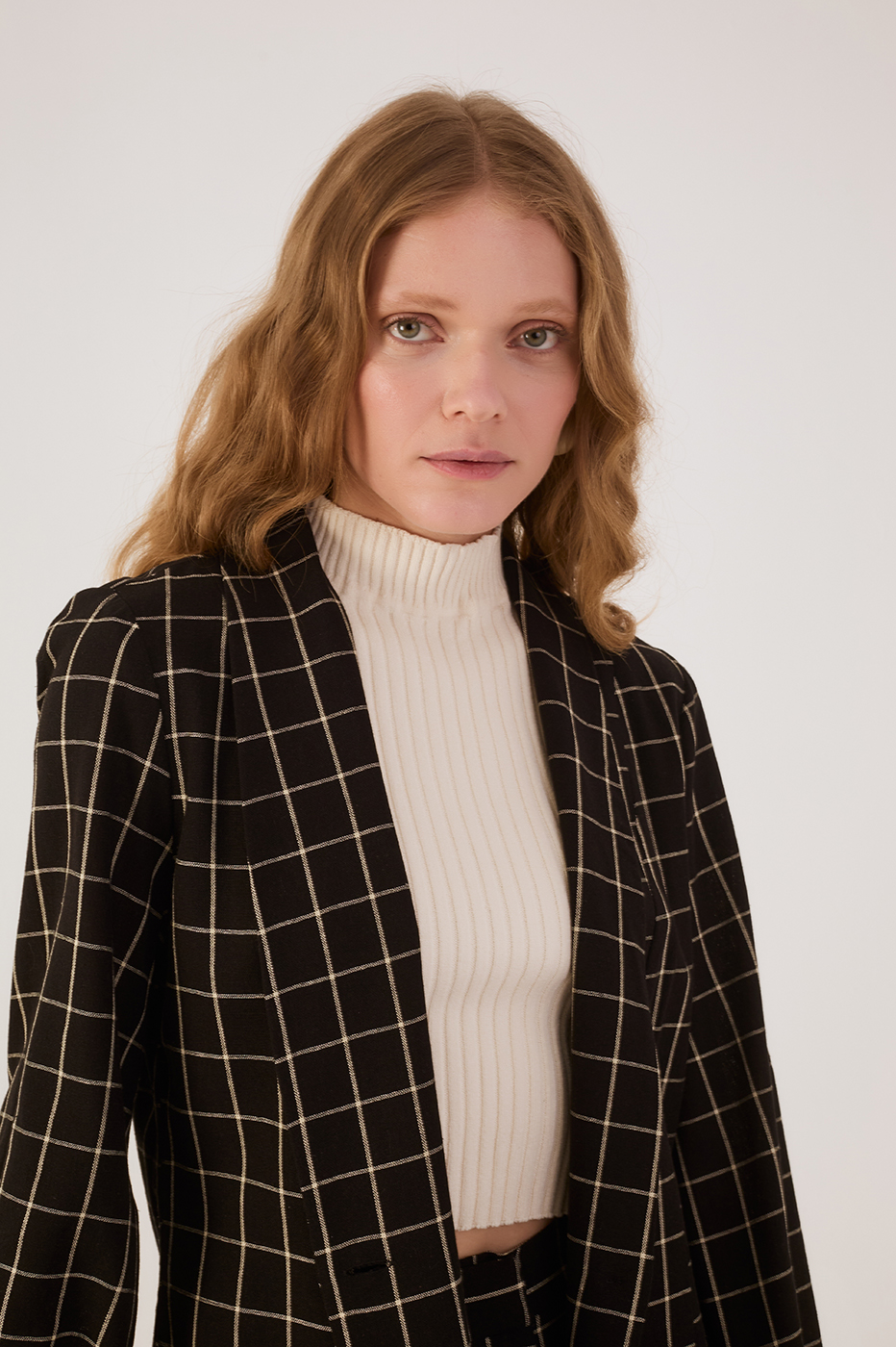 Black Plaid Lapel Buttoned Linen Blazer
