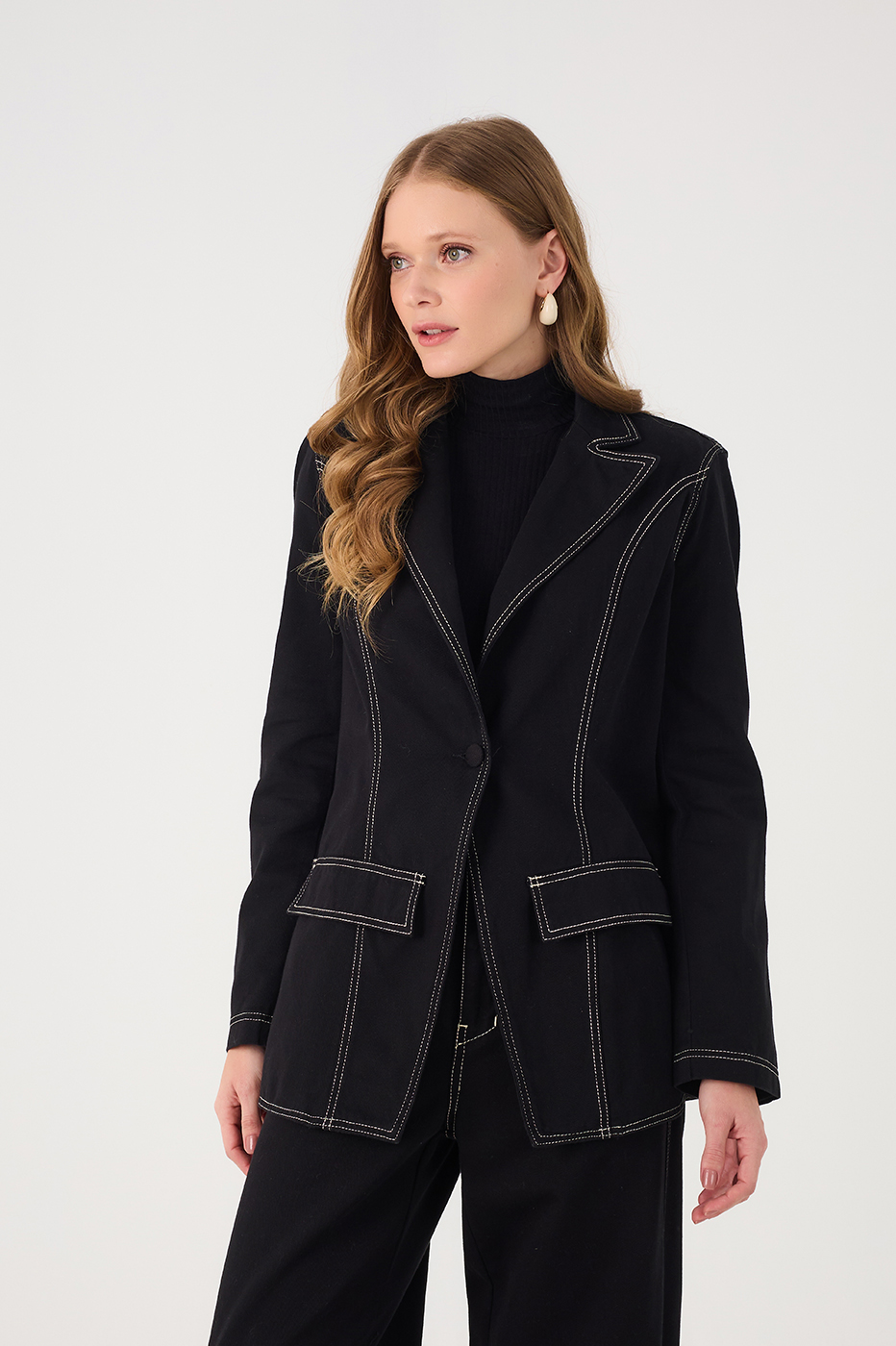 Black Notched Lapel Buttoned Twill Blazer