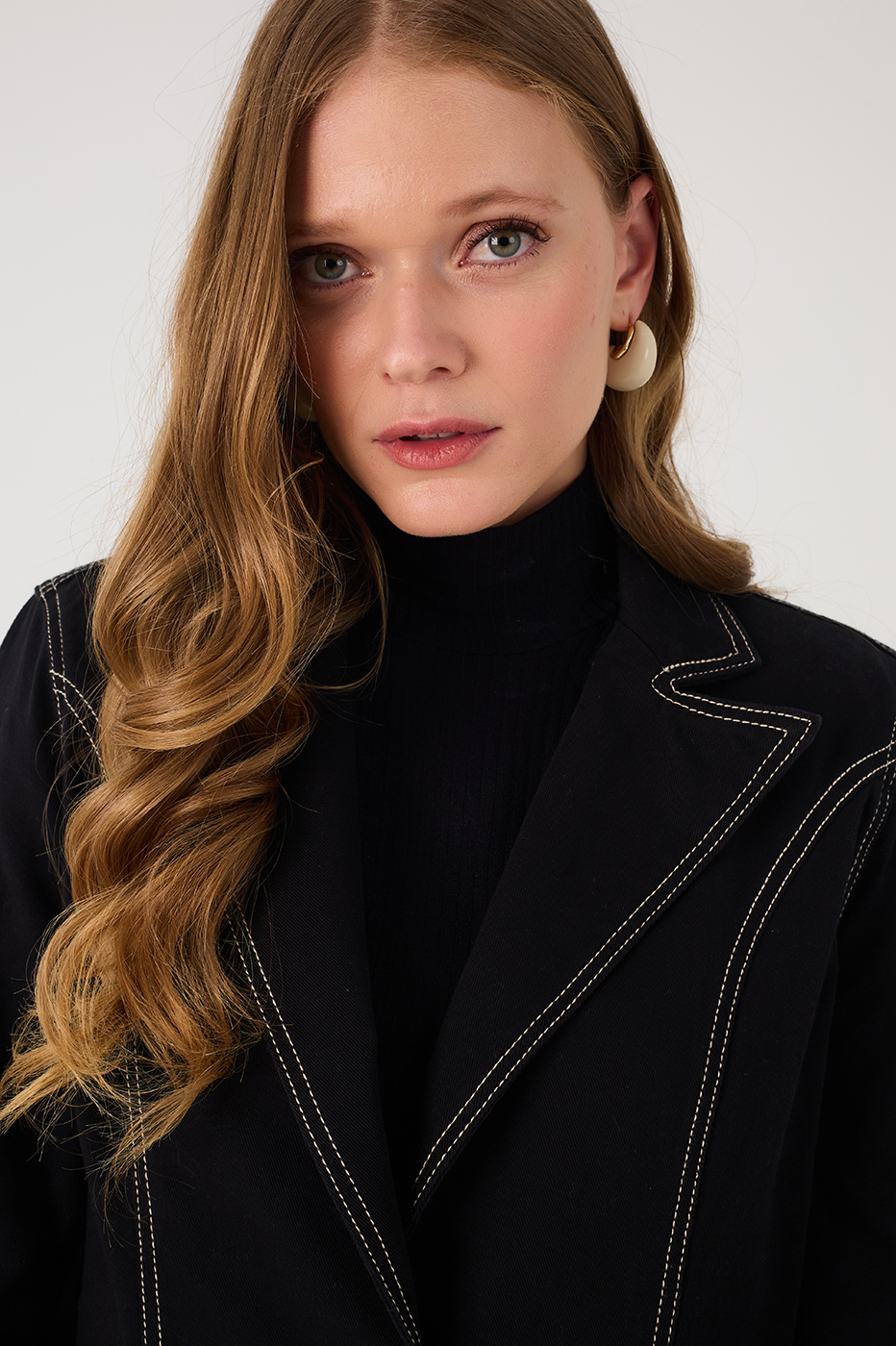 Black Notched Lapel Buttoned Twill Blazer