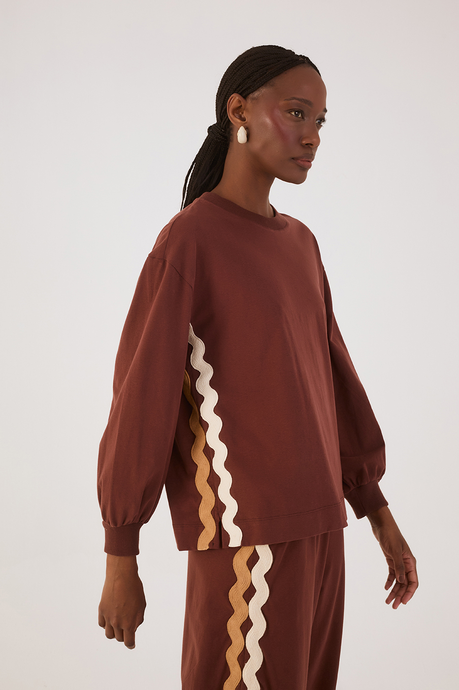 Brown Ondinha Crew Neck Sweatshirt