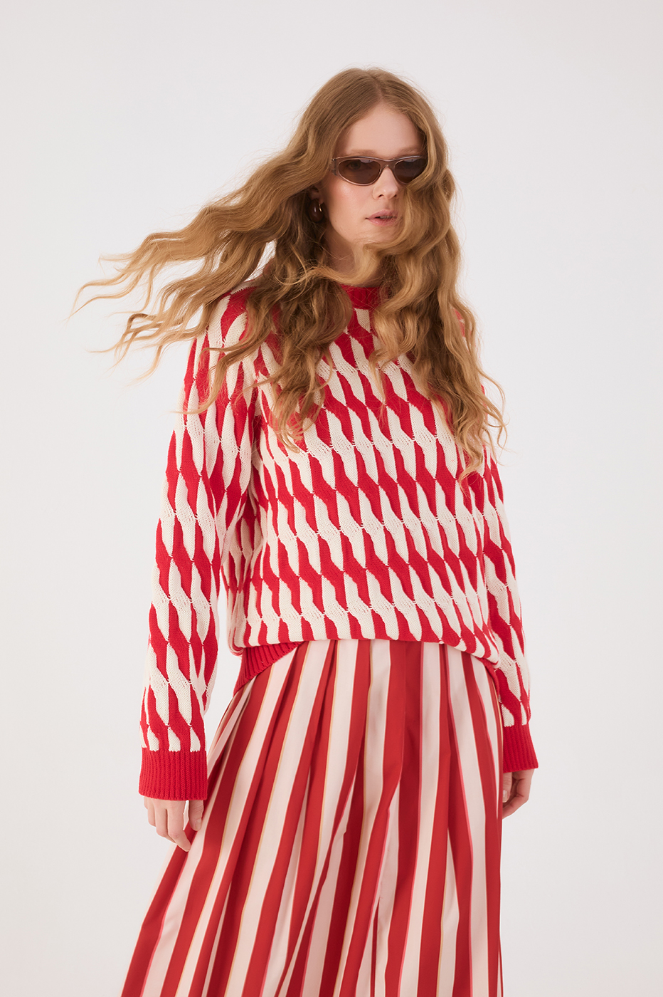 Red Stripes Crew Neck Long Sleeve Tricot Cardigan