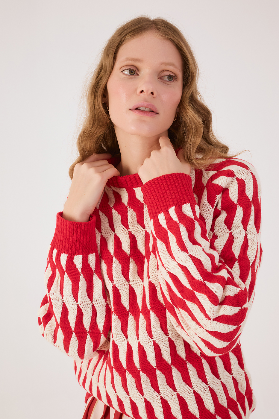 Red Stripes Crew Neck Long Sleeve Tricot Cardigan