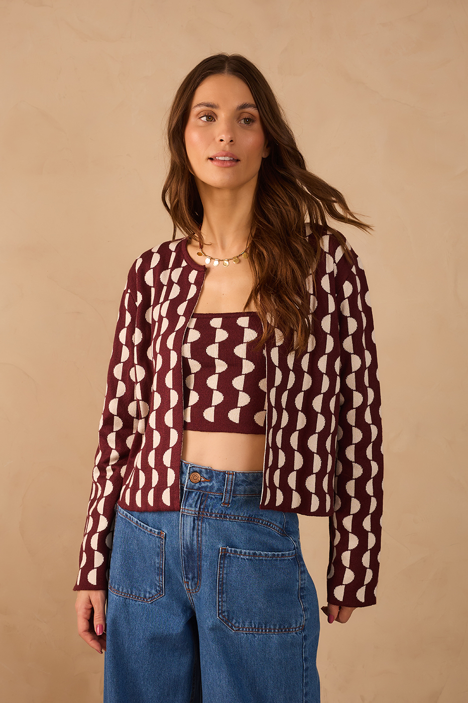 Wine Bossa Bicolor Crew Neck Open Crop Cardigan