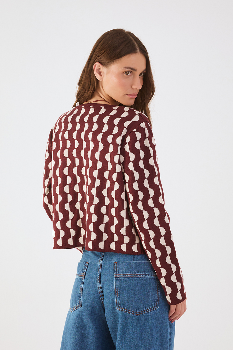 Wine Bossa Bicolor Crew Neck Open Crop Cardigan
