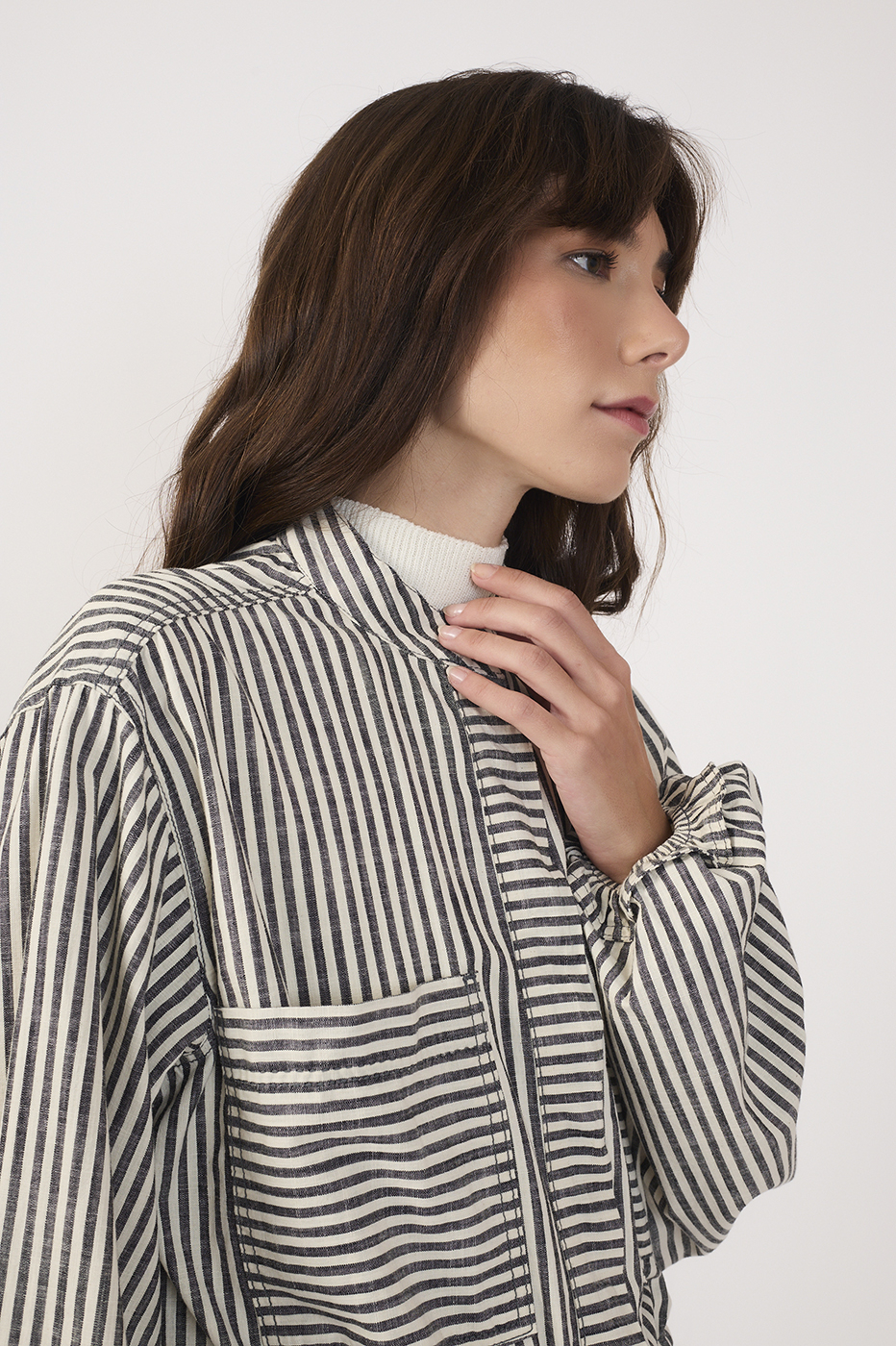 Black Stripe Linen Coat_4