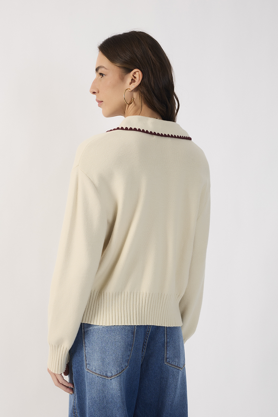 V-neck Knit Sweater With Delicate Shoulder Detail_6