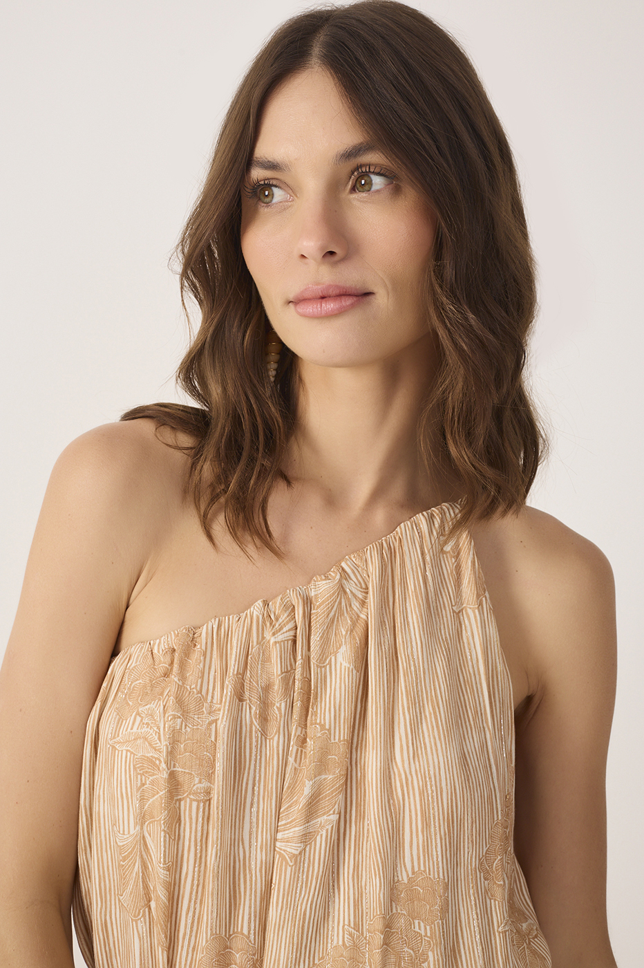 Beige Oceano One Shoulder Lurex Jumpsuit_5